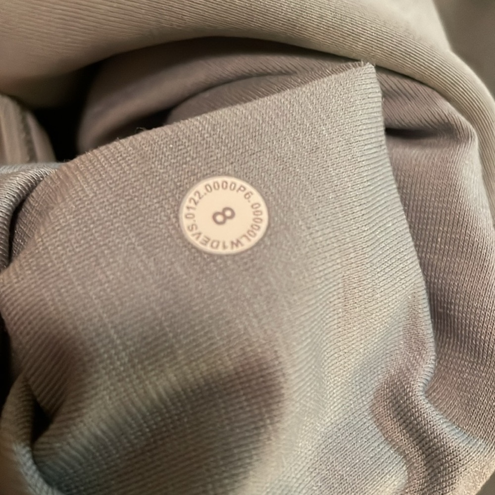 Lululemon SIZE 8 Softsreme Ease Of It All V-neck jumpsuit in Silver Blue - Picture 8 of 10